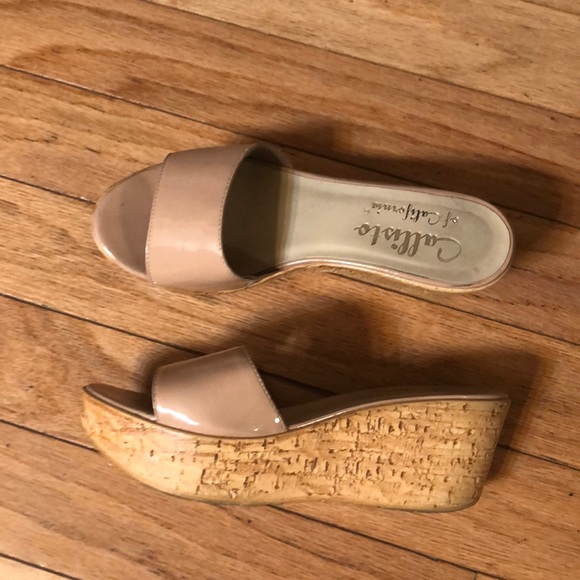 Shoe - Picture 1 of 2